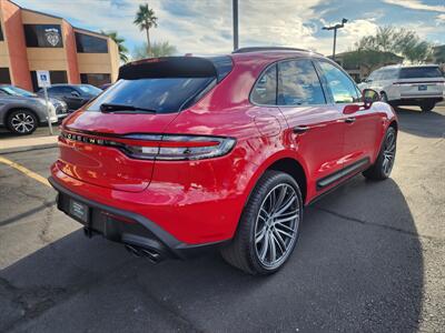 2024 Porsche Macan   - Photo 3 - Fountain Hills, AZ 85268