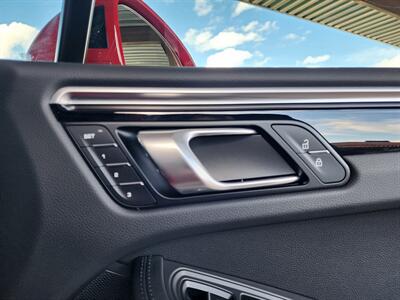 2024 Porsche Macan   - Photo 57 - Fountain Hills, AZ 85268