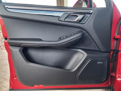 2024 Porsche Macan   - Photo 18 - Fountain Hills, AZ 85268
