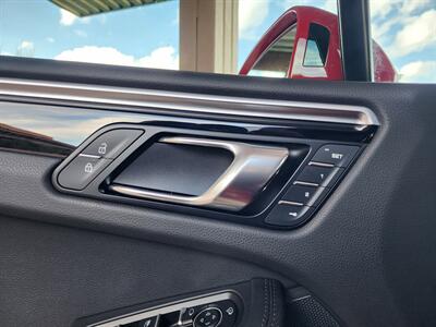 2024 Porsche Macan   - Photo 19 - Fountain Hills, AZ 85268