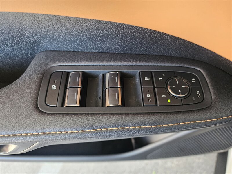 2023 Lexus RX 350 Premium+ - Photo 26 - Fountain Hills, AZ 85268