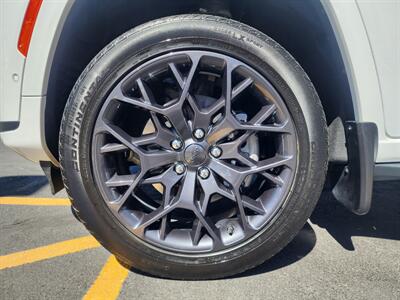 2023 Jeep Grand Cherokee L Summit Reserve   - Photo 19 - Fountain Hills, AZ 85268