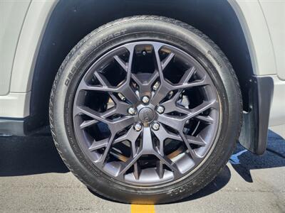 2023 Jeep Grand Cherokee L Summit Reserve   - Photo 20 - Fountain Hills, AZ 85268