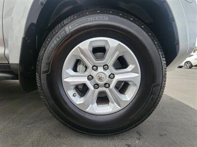 2021 Toyota 4Runner SR5   - Photo 21 - Fountain Hills, AZ 85268