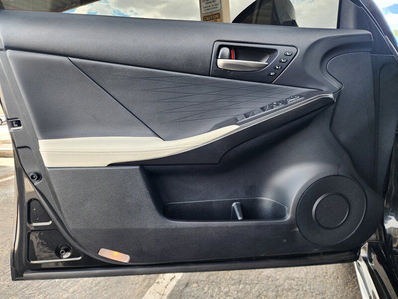 2022 Lexus IS 350 F SPORT - Photo 20 - Fountain Hills, AZ 85268