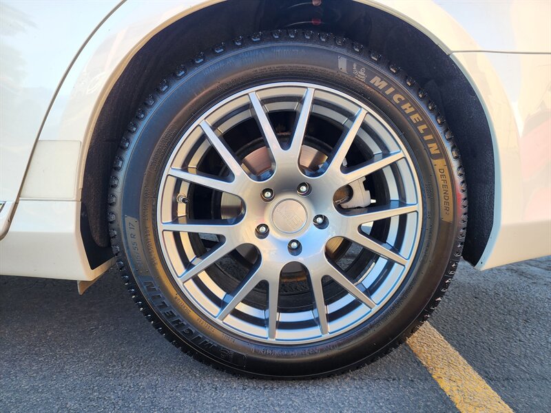2011 Lexus ES 350 - Photo 17 - Fountain Hills, AZ 85268