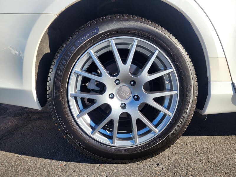 2011 Lexus ES 350 - Photo 18 - Fountain Hills, AZ 85268