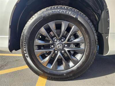 2023 Lexus GX 460 Premium Plus - Photo 22 - Fountain Hills, AZ 85268