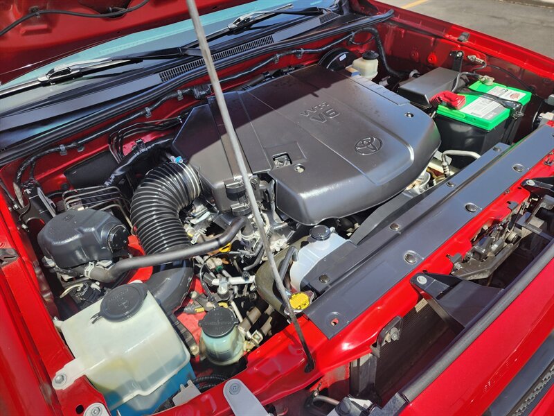 2015 Toyota Tacoma PreRunner V6 - Photo 10 - Fountain Hills, AZ 85268