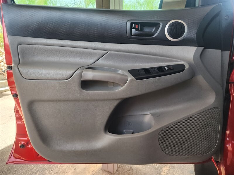 2015 Toyota Tacoma PreRunner V6 - Photo 22 - Fountain Hills, AZ 85268