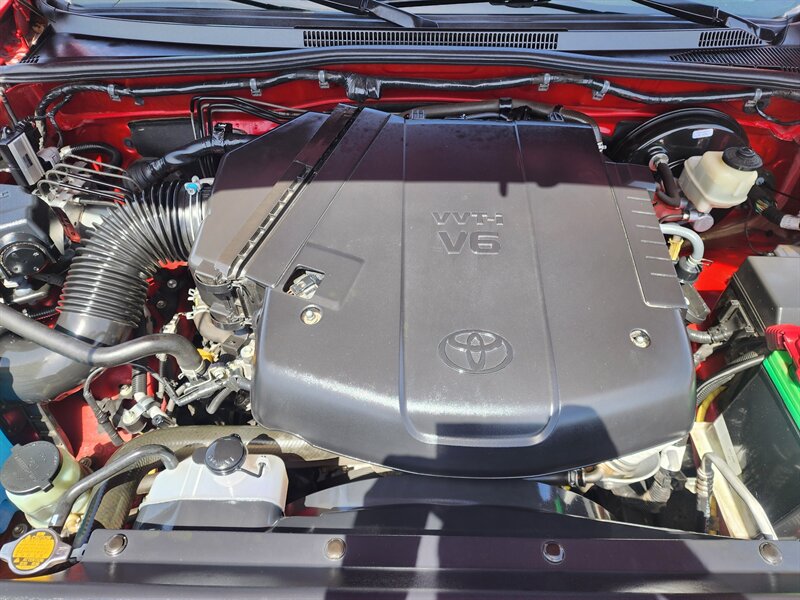 2015 Toyota Tacoma PreRunner V6 - Photo 11 - Fountain Hills, AZ 85268