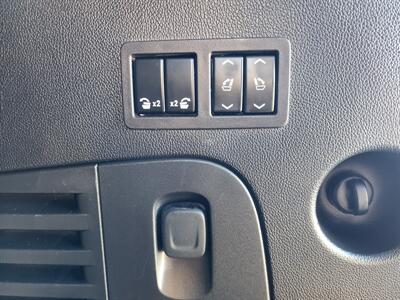 2019 Chevrolet Tahoe Premier   - Photo 16 - Fountain Hills, AZ 85268