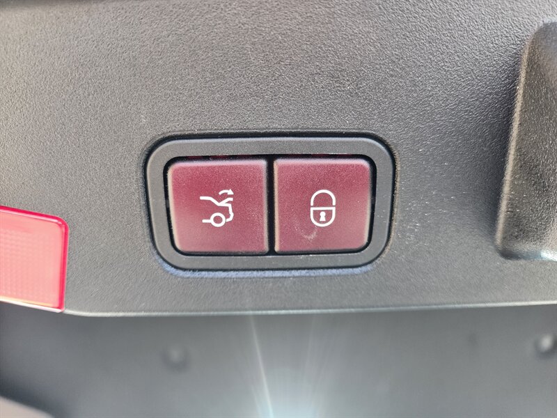 2013 Mercedes-Benz SL550 - Photo 22 - Fountain Hills, AZ 85268
