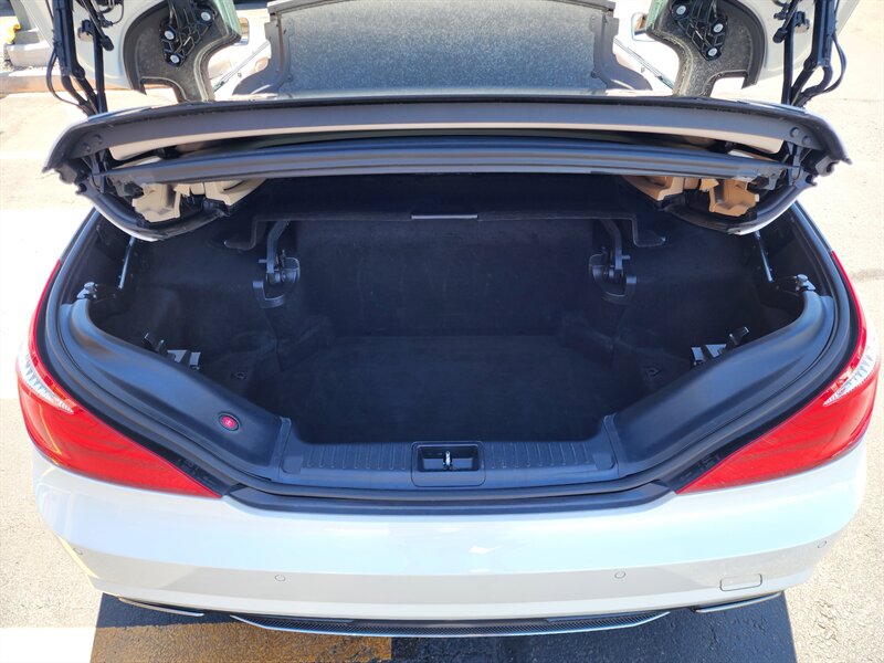 2013 Mercedes-Benz SL550 - Photo 21 - Fountain Hills, AZ 85268