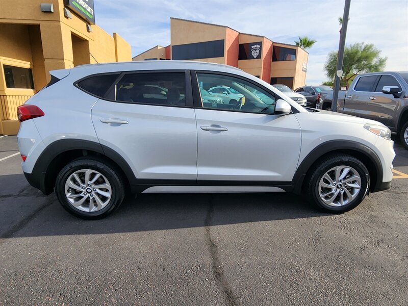 2017 Hyundai Tucson SE - Photo 2 - Fountain Hills, AZ 85268