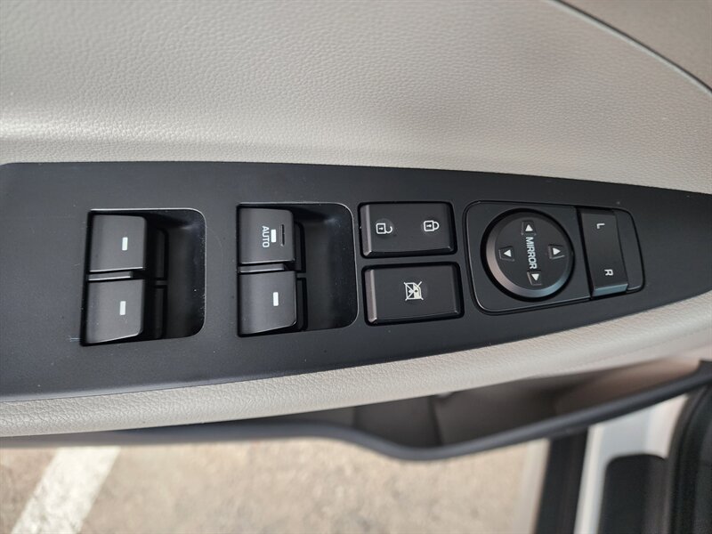 2017 Hyundai Tucson SE - Photo 21 - Fountain Hills, AZ 85268