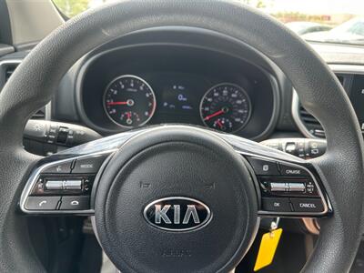 2022 Kia Sportage LX   - Photo 32 - Clearfield, UT 84015