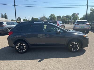 2017 Subaru Crosstrek Limited   - Photo 2 - Clearfield, UT 84015