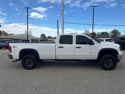 2011 GMC Sierra 3500 SLE   - Photo 2 - Clearfield, UT 84015