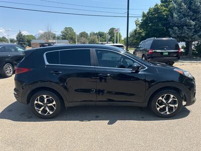 2020 Kia Sportage LX   - Photo 2 - Clearfield, UT 84015