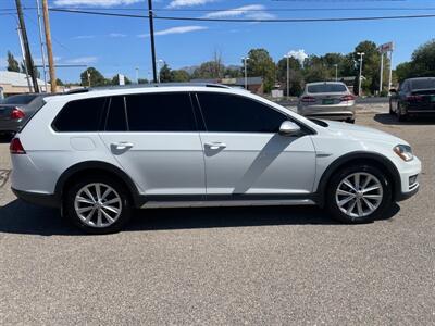 2017 Volkswagen Golf Alltrack TSI SE 4Motion   - Photo 2 - Clearfield, UT 84015