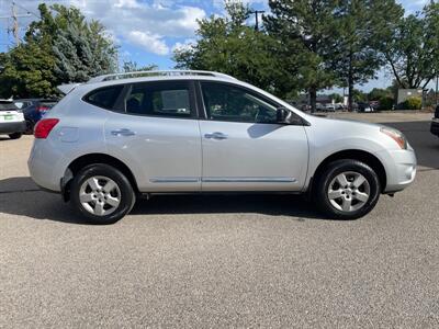 2015 Nissan Rogue Select S   - Photo 2 - Clearfield, UT 84015