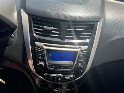 2014 Hyundai ACCENT Se   - Photo 24 - Clearfield, UT 84015