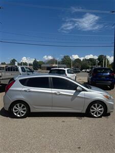 2014 Hyundai ACCENT Se   - Photo 2 - Clearfield, UT 84015