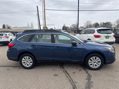 2019 Subaru Outback 2.5i   - Photo 2 - Clearfield, UT 84015
