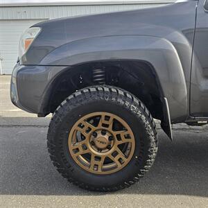 2012 Toyota Tacoma V6   - Photo 24 - West Haven, UT 84401