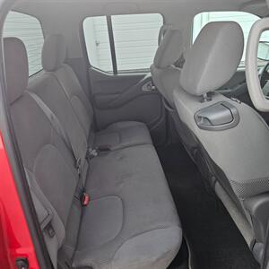2010 Nissan Frontier SE V6   - Photo 11 - West Haven, UT 84401