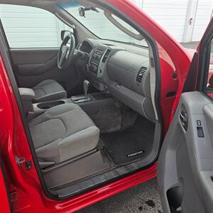 2010 Nissan Frontier SE V6   - Photo 12 - West Haven, UT 84401