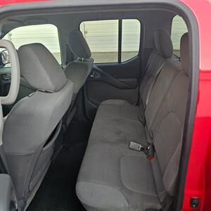 2010 Nissan Frontier SE V6   - Photo 10 - West Haven, UT 84401