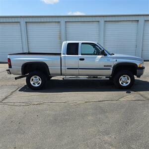 2001 Dodge Ram 2500 SLT Plus   - Photo 2 - West Haven, UT 84401