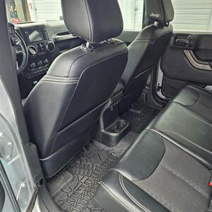 2018 Jeep Wrangler JK Unlimited Freedom Edition   - Photo 15 - West Haven, UT 84401