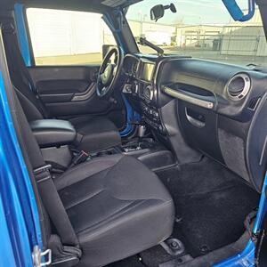 2015 Jeep Wrangler Unlimited Freedom Edition   - Photo 12 - West Haven, UT 84401