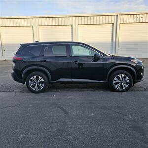 2021 Nissan Rogue SV   - Photo 2 - West Haven, UT 84401
