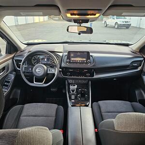 2021 Nissan Rogue SV   - Photo 18 - West Haven, UT 84401