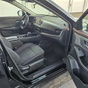 2021 Nissan Rogue SV   - Photo 14 - West Haven, UT 84401