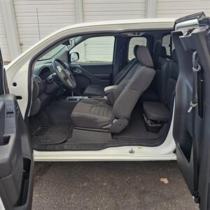 2019 Nissan Frontier SV V6   - Photo 7 - West Haven, UT 84401