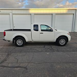 2019 Nissan Frontier SV V6   - Photo 2 - West Haven, UT 84401