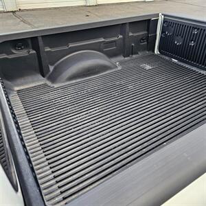 2019 Nissan Frontier SV V6   - Photo 9 - West Haven, UT 84401