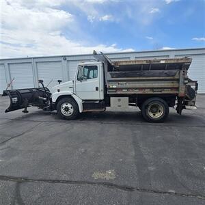 2003 Freightliner Dump Truck F70   - Photo 6 - West Haven, UT 84401