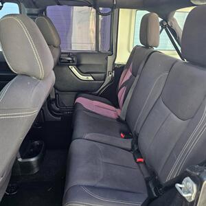 2017 Jeep Wrangler Unlimited Sahara   - Photo 19 - West Haven, UT 84401