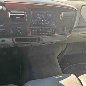 2006 Ford F-250 Lariat   - Photo 10 - West Haven, UT 84401