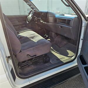 1996 Dodge Ram 2500 Laramie SLT   - Photo 16 - West Haven, UT 84401