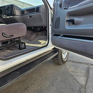 1996 Dodge Ram 2500 Laramie SLT   - Photo 15 - West Haven, UT 84401