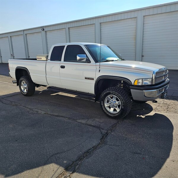 1996 Dodge Ram 2500 Laramie SLT - Photo 1 - West Haven, UT 84401