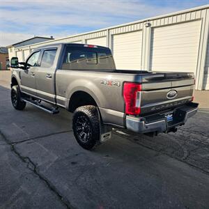 2017 Ford F-250 Super Duty Lariat   - Photo 5 - West Haven, UT 84401