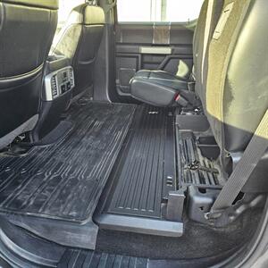 2017 Ford F-250 Super Duty Lariat   - Photo 15 - West Haven, UT 84401